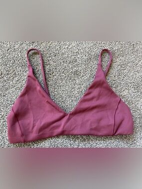 Left on Friday Women’s Sunday Bikini Top Medium Desert Plum—used